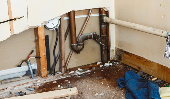 Expert Water Line Break Cleanup in Norwalk and New Haven